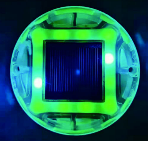 太陽(yáng)能道釘燈